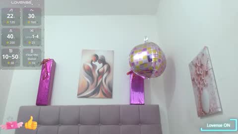 Snapshot of lola_wish chatting on 09.14.25 lola_wish online show from 09.14.25