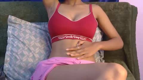 Snapshot of lolaa_darling chatting on 06.03.26 lolaa online show from 06.03.26