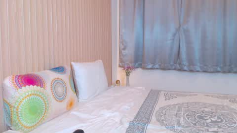 Lola online show from 12.18.24