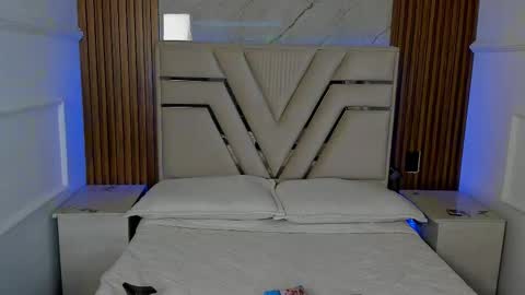 Lola Angel online show from 09.15.25