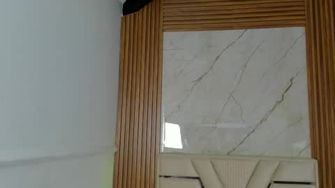 Lola Angel online show from 09.30.25