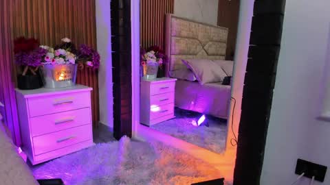 Lola Angel online show from 04.13.26