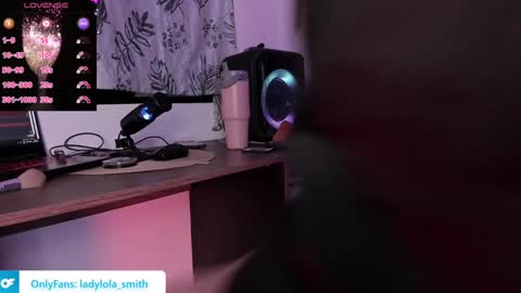 Snapshot of lolaasmith_21 chatting on 01.26.25 lolaasmith_21 online show from 01.26.25