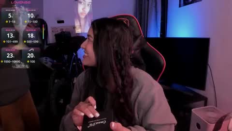 lolaasmith_21 online show from 02.05.26