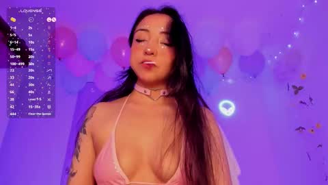  Lola Berry  online show from 11.13.25