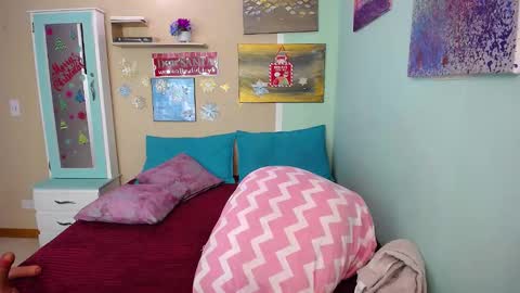 Snapshot of lolabrouse__ chatting on 12.03.24 Lola online show from 12.03.24