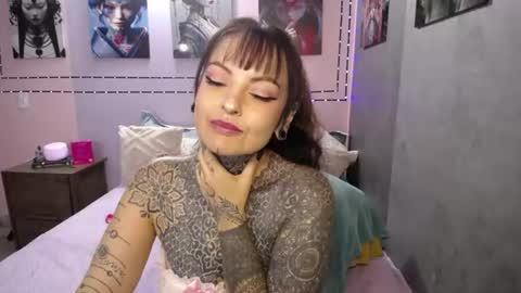 Lola online show from 07.21.26