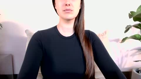 Snapshot of loladom chatting on 09.09.25 Frt Pr1ncess online show from 09.09.25