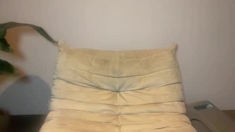 Snapshot of loladom chatting on 10.24.25 Frt Pr1ncess online show from 10.24.25