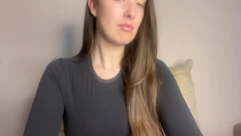 Snapshot of loladom chatting on 10.31.25 Frt Pr1ncess online show from 10.31.25