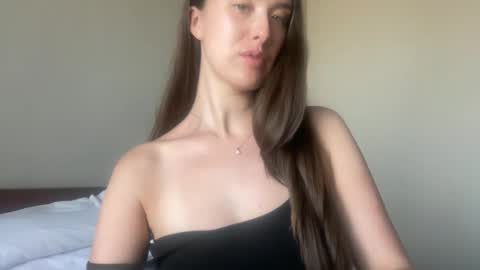 Snapshot of loladom chatting on 02.11.26 Frt Pr1ncess online show from 02.11.26