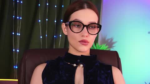 lolalemona online show from 04.17.26