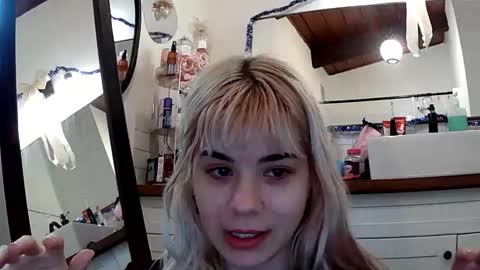 Lola Lixx online show from 03.05.26