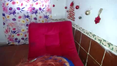 Snapshot of lolamourin chatting on 11.29.25 lolamourin online show from 11.29.25