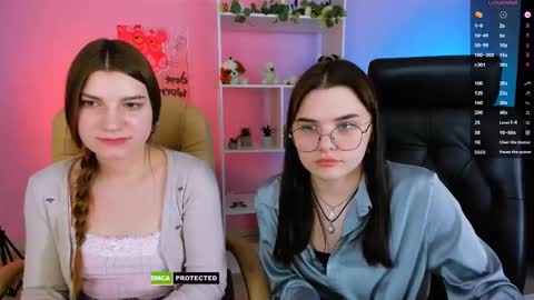 Snapshot of lolamrrr chatting on 02.13.25 Lola pvt is OPEN online show from 02.13.25