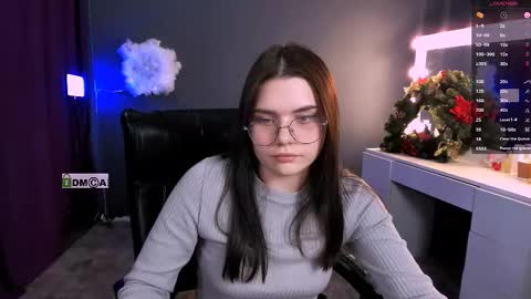 Snapshot of lolamrrr chatting on 02.26.25 Lola pvt is OPEN online show from 02.26.25