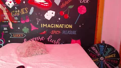 Snapshot of lolapierce chatting on 11.14.25 loli online show from 11.14.25