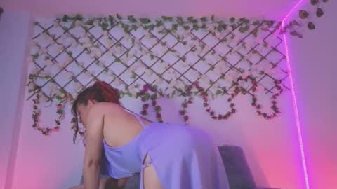  Lola  online show from 11.05.25