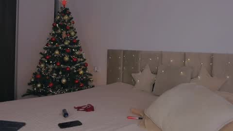 Lola online show from 12.08.24