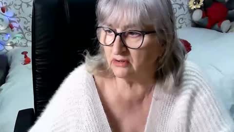 LolkaAlyss online show from 02.14.25