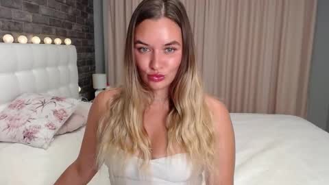 Victoria online show from 09.29.25