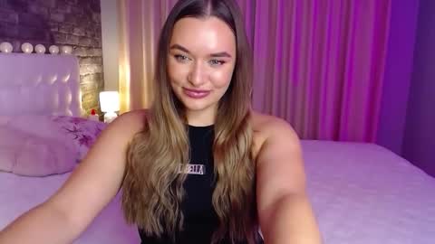 Victoria online show from 11.26.25