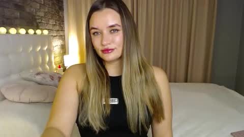 Victoria online show from 12.20.25