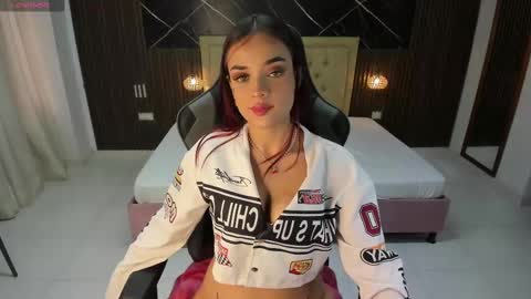 Snapshot of lolly18_ chatting on 01.25.25 lolly18_ online show from 01.25.25