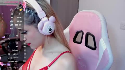 Snapshot of lolly_js_ chatting on 01.16.25 Lolly online show from 01.16.25