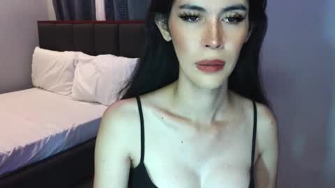 Snapshot of lolly_lips69 chatting on 11.03.25 hana online show from 11.03.25