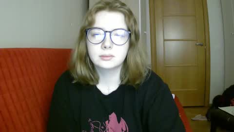 Snapshot of lollylol11 chatting on 02.03.25 Lilly online show from 02.03.25