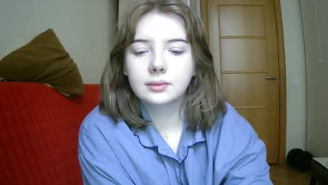 Snapshot of lollylol11 chatting on 02.05.25 Lilly online show from 02.05.25