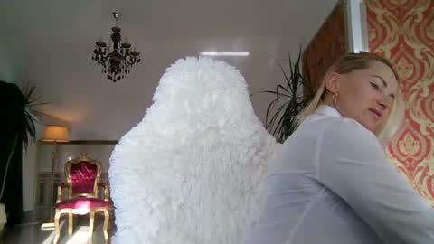 Roxy online show from 12.02.24