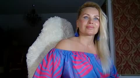 Roxy online show from 01.24.25