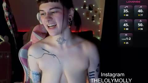 Molli online show from 01.10.25