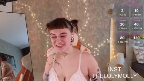 Molli online show from 10.16.25