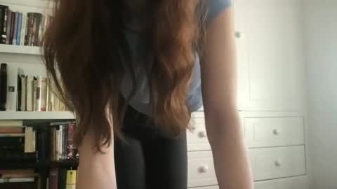 Snapshot of longlabiaslut chatting on 11.08.25 longlabiaslut online show from 11.08.25