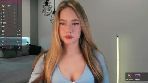 Snapshot of longoriaeva chatting on 05.22.26 Eva online show from 05.22.26