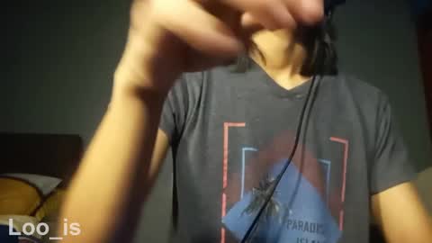 Snapshot of loo_is chatting on 02.19.25 loo_is online show from 02.19.25