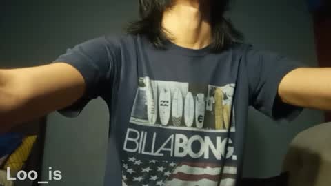 Snapshot of loo_is chatting on 02.20.25 loo_is online show from 02.20.25