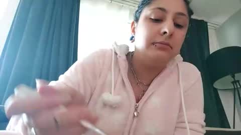 loolaunshaved online show from 10.16.25