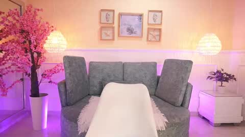 Snapshot of loonanyx chatting on 11.11.25 Loona Nyx online show from 11.11.25