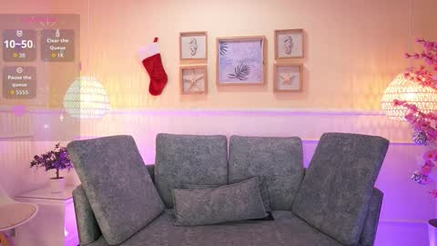 Snapshot of loonanyx chatting on 11.28.25 Loona Nyx online show from 11.28.25