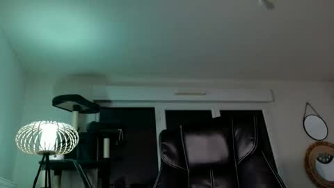 Snapshot of loov2watch chatting on 02.21.26 Mato online show from 02.21.26