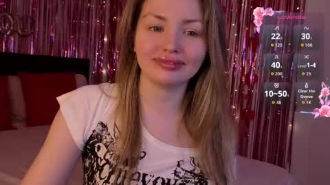 Snapshot of lora_amber chatting on 04.30.26 Lora online show from 04.30.26