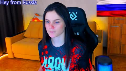 Lora Cain online show from 01.15.25