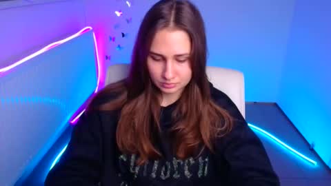 Lora online show from 10.24.25