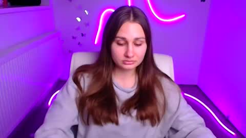 Lora online show from 11.14.25