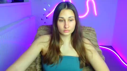 Lora online show from 04.18.26