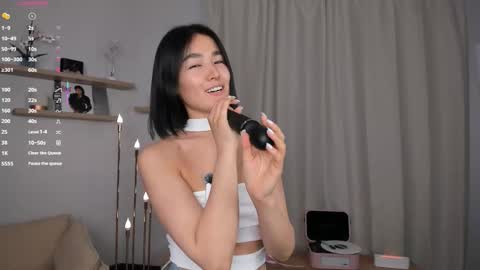 Snapshot of lora_lifelover chatting on 11.26.25 Lora control 2 min for every new Fan Club subscriber online show from 11.26.25